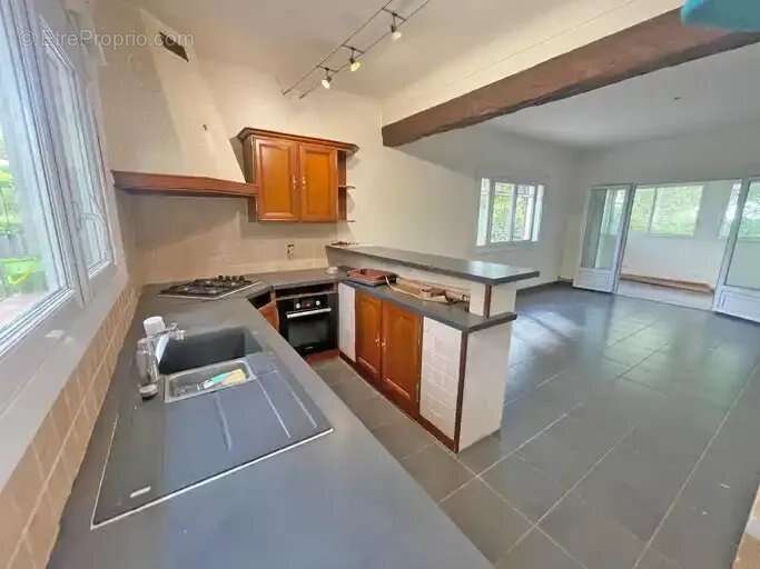 Maison à ROQUEFORT-LES-PINS