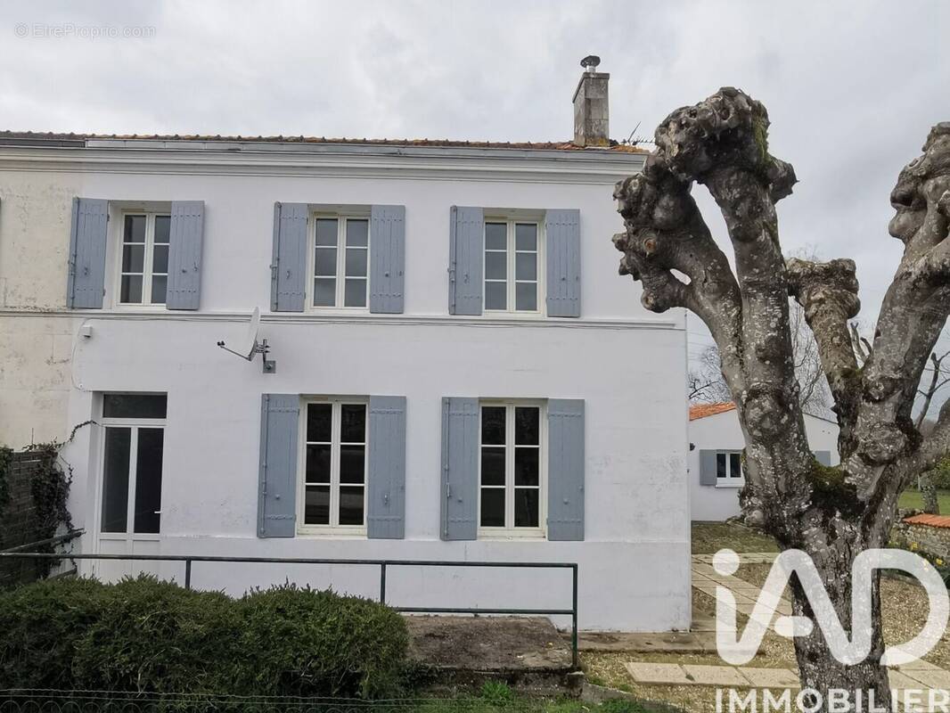 Photo 1 - Maison à LES GONDS