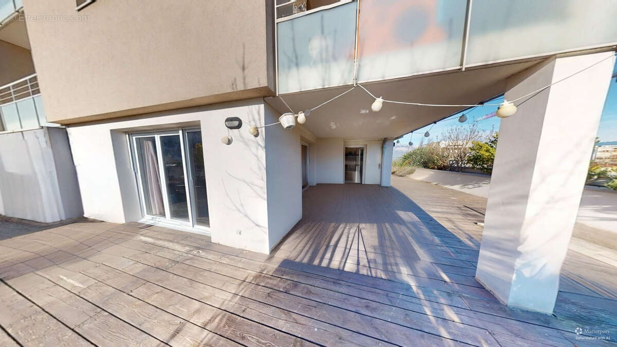 Appartement à ECHIROLLES