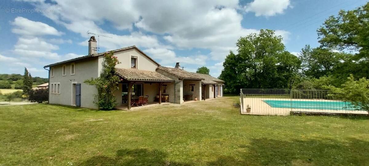 Maison à CAYLUS