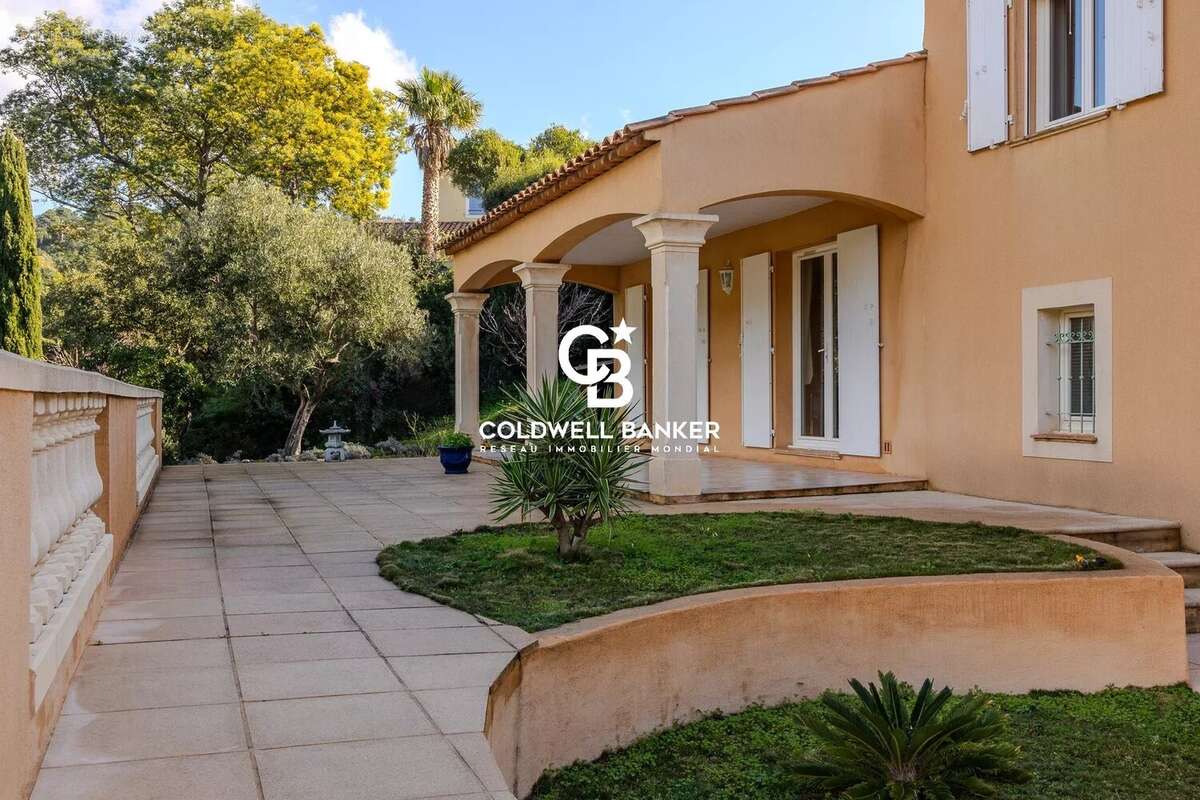 Maison à RAYOL-CANADEL-SUR-MER