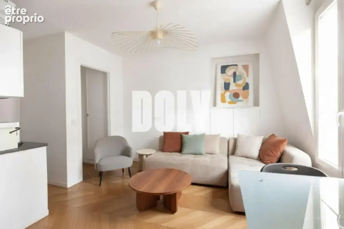 Appartement à PARIS-17E
