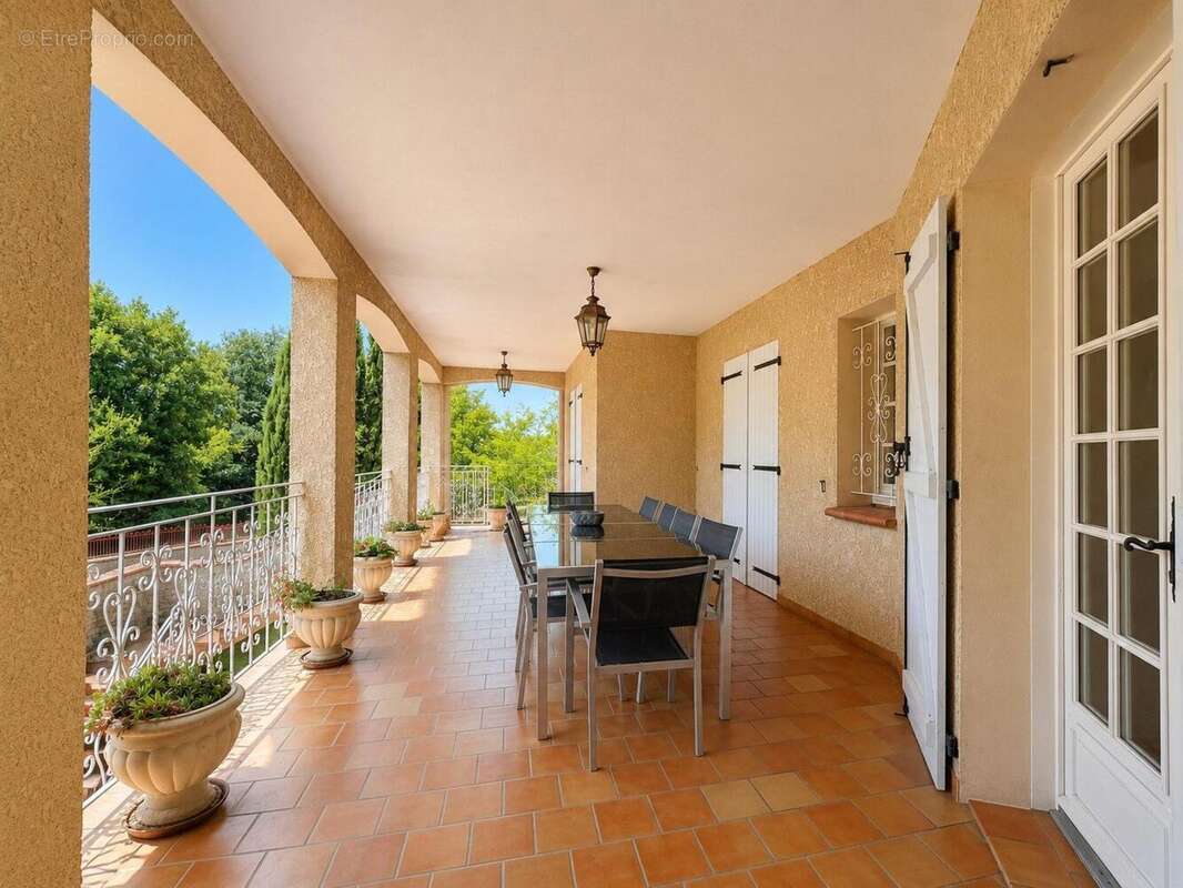 Maison 210 m² à L'isle-De-Noe  - photo 5
