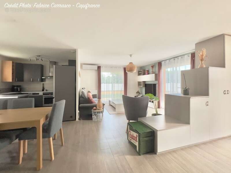 Maison à MARINGUES