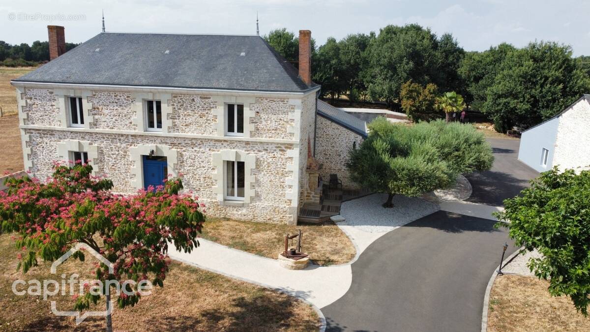 Maison à LUZAY