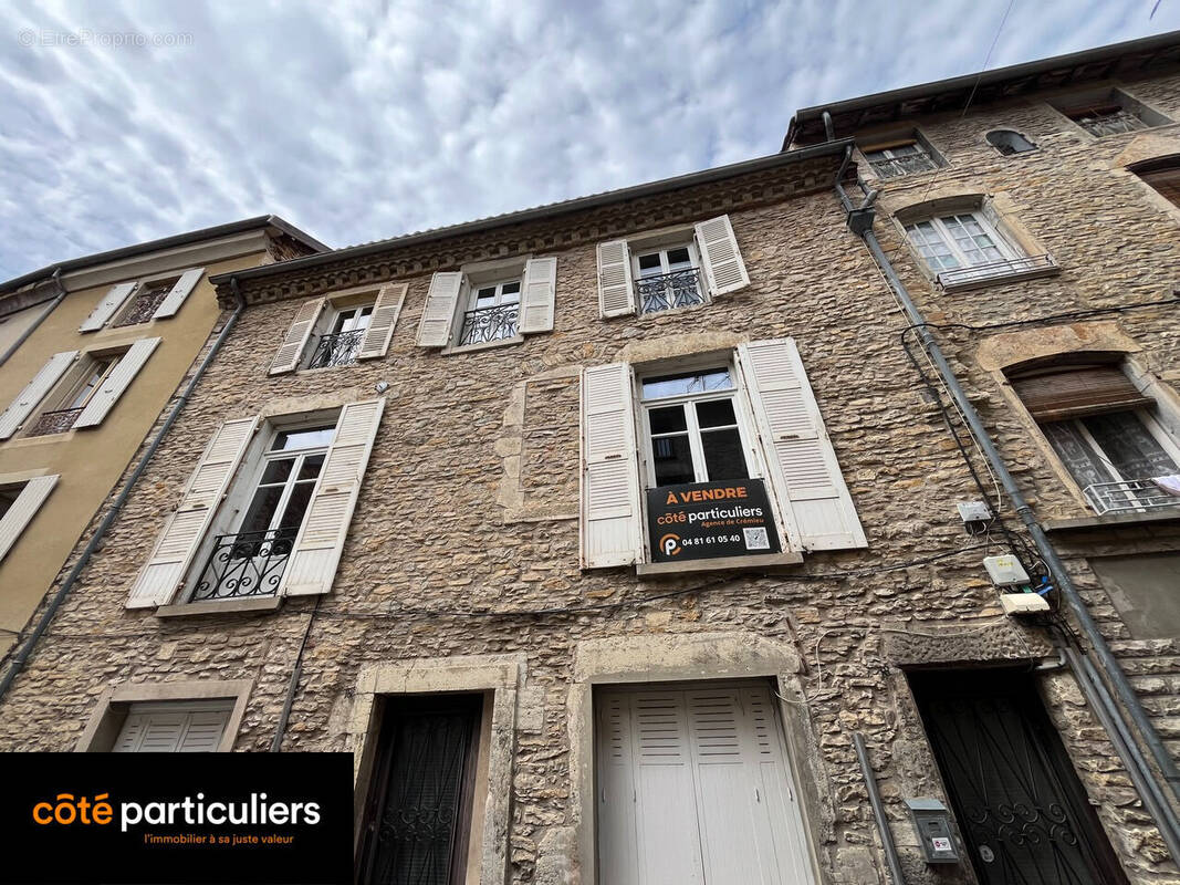 Appartement à CREMIEU