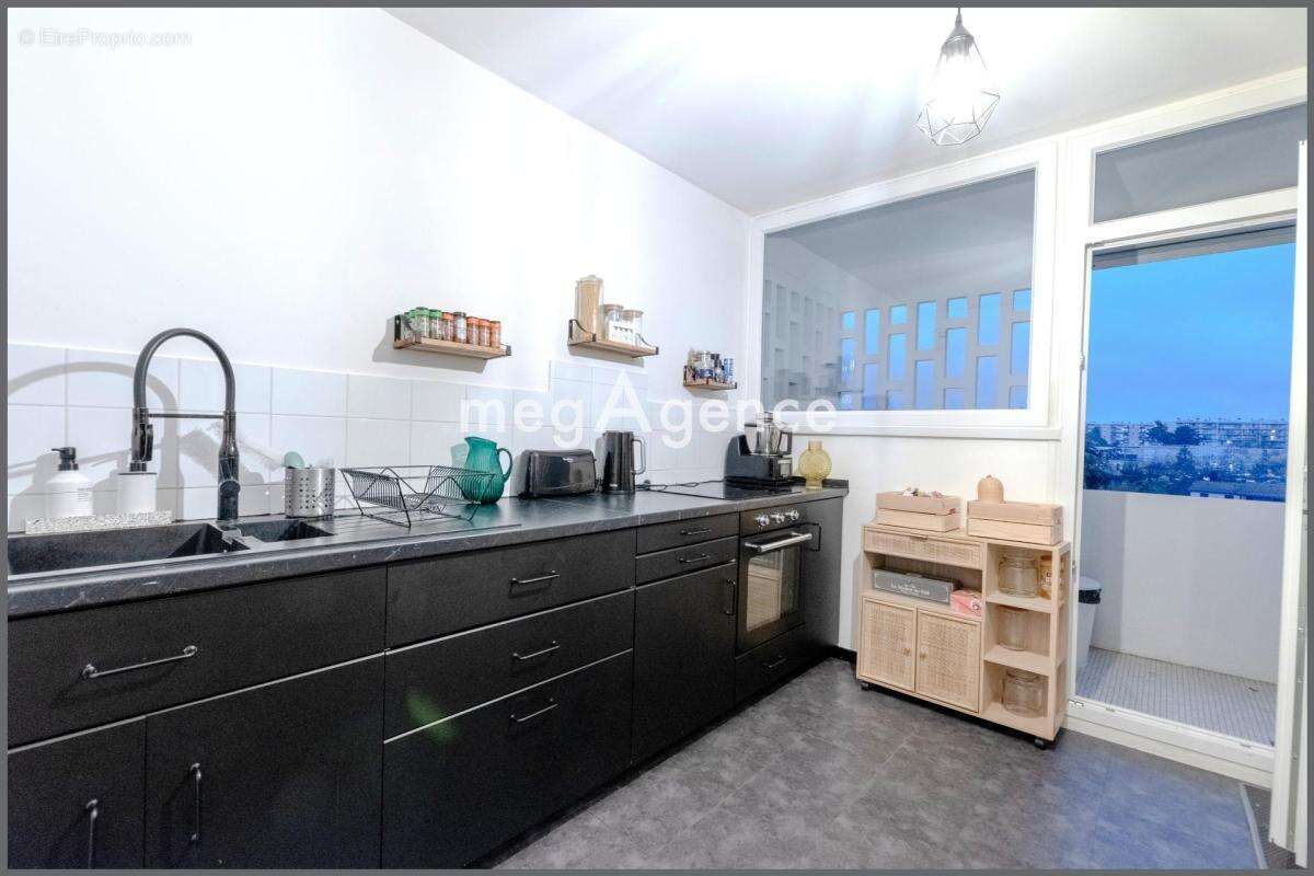 Appartement à SAINTE-FOY-LES-LYON
