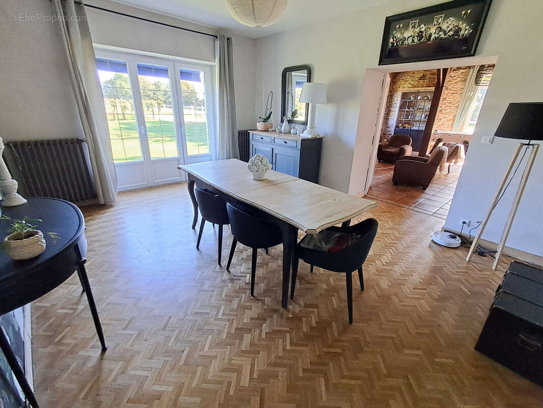 Maison à VILLIERS-CHARLEMAGNE