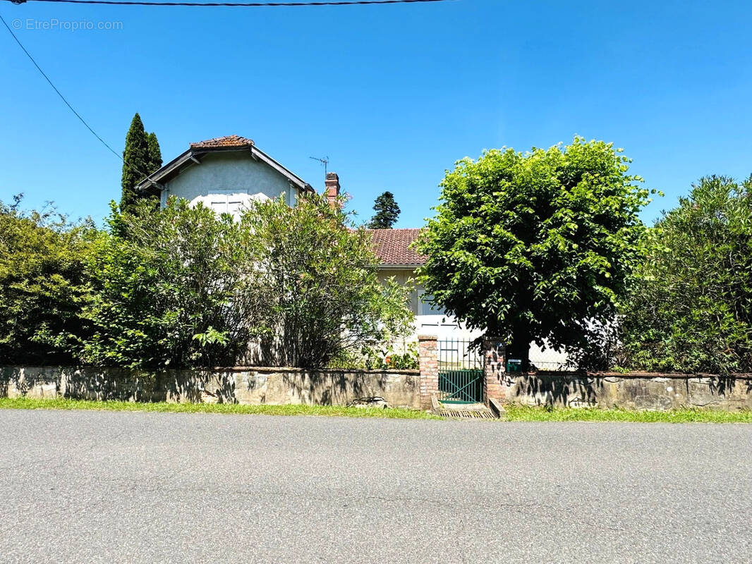 Maison à SAUBRIGUES