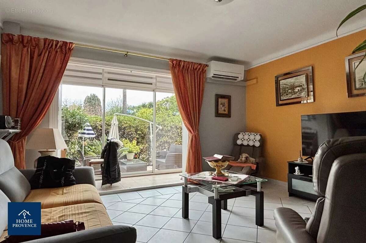 Appartement à SANARY-SUR-MER