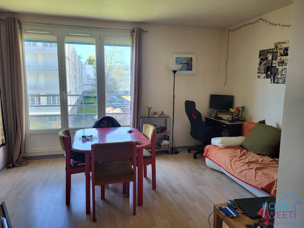 Salon - Appartement à ORLEANS