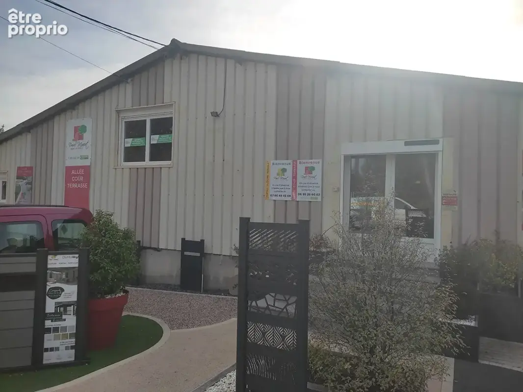 Photo Commerce à Pourrain au prix de 195 000€