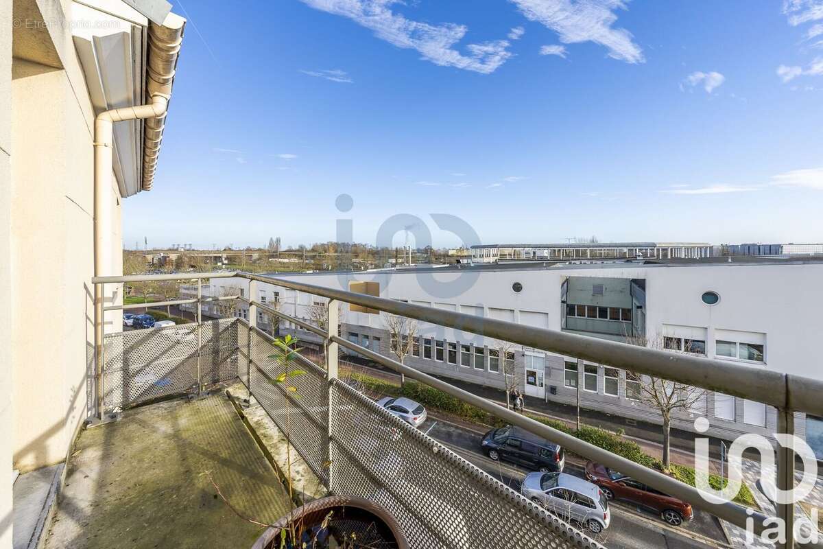 Photo 3 - Appartement à SAVIGNY-LE-TEMPLE