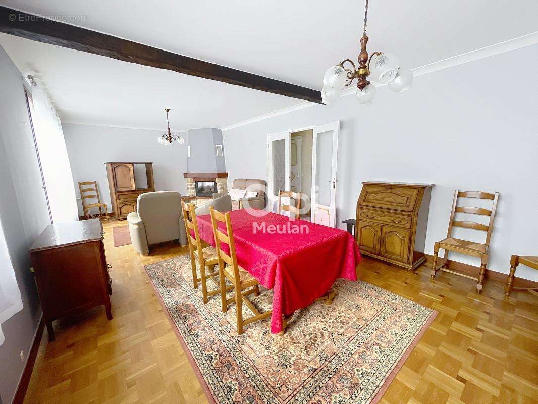 Maison à MEULAN
