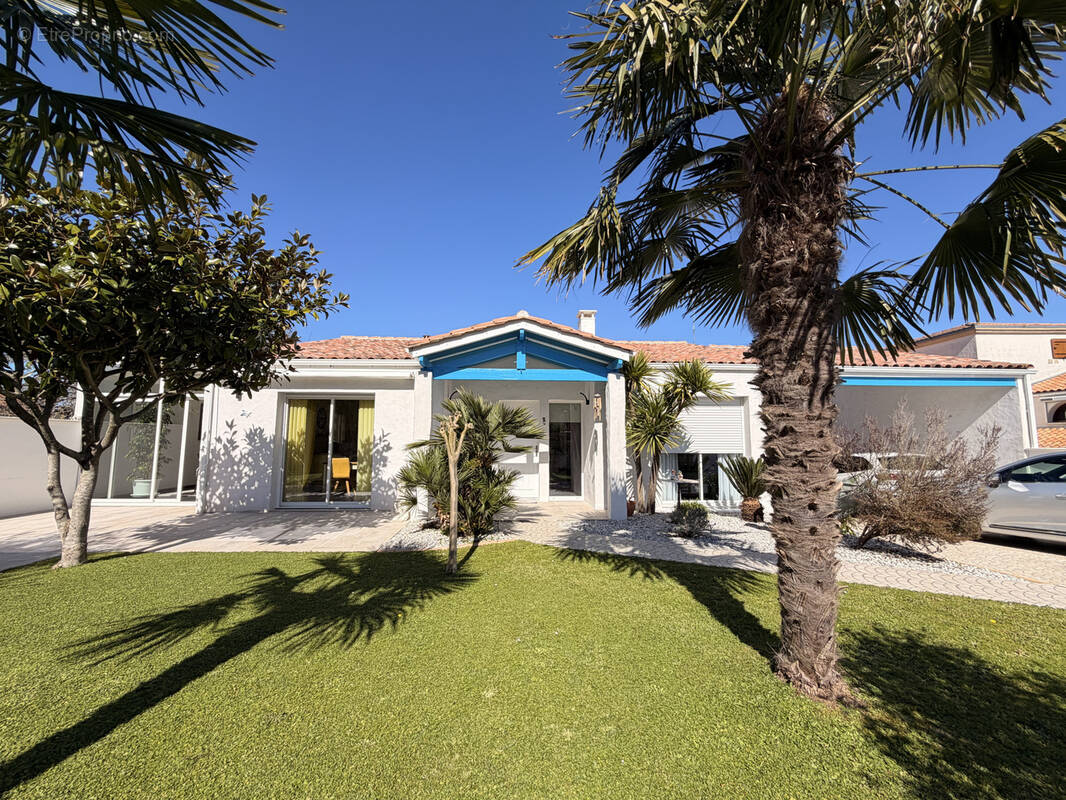 Maison à MESCHERS-SUR-GIRONDE