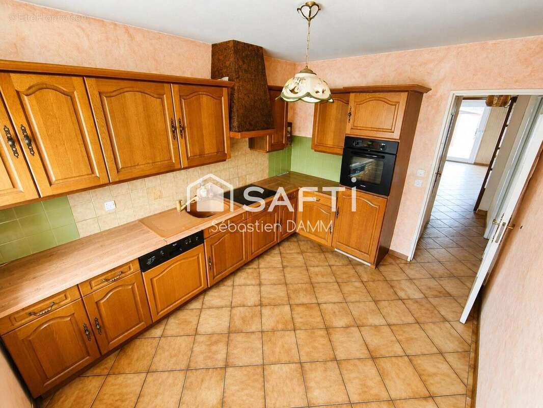 Maison 104 m² à Wittenheim  - photo 4