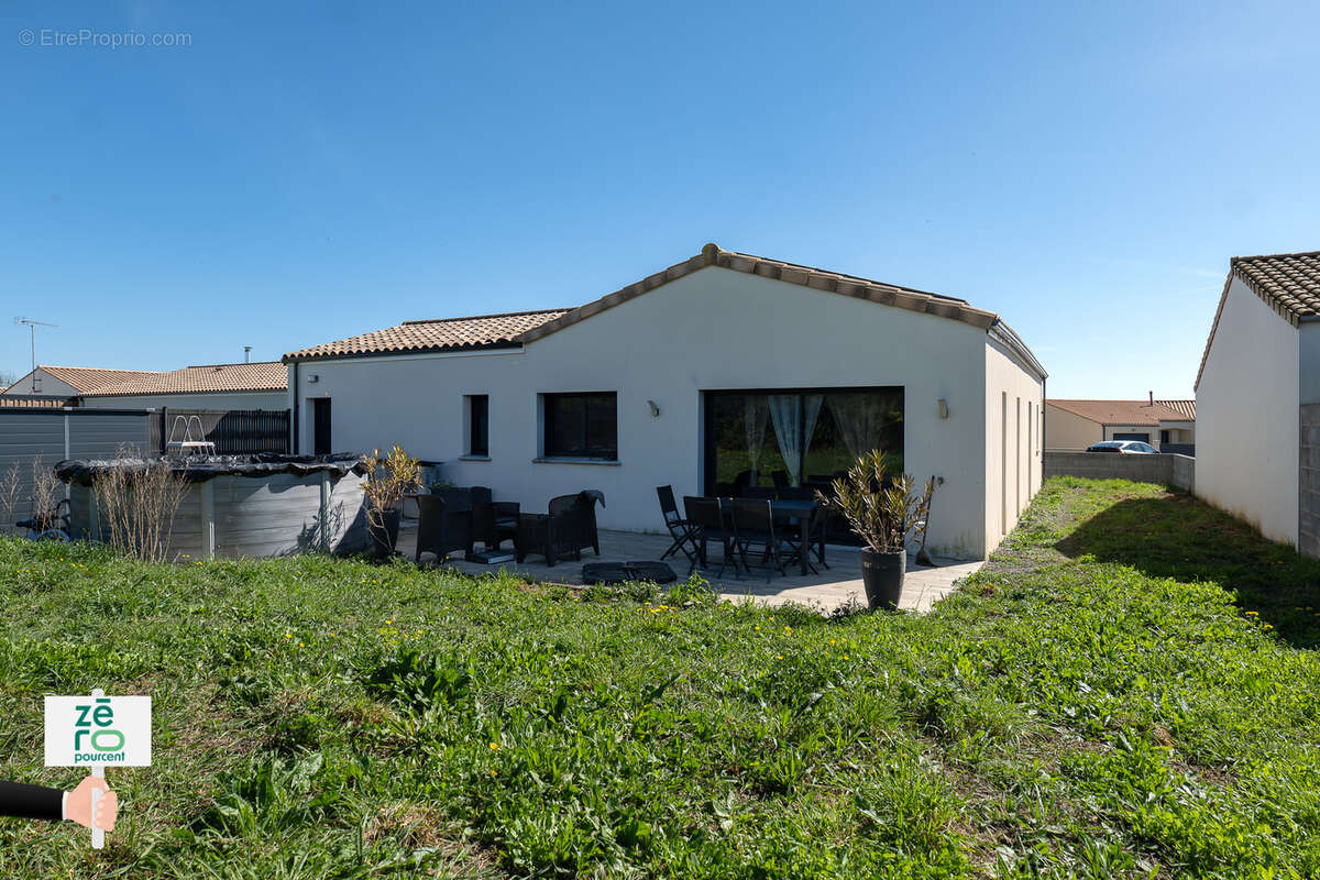 Maison à CHAILLE-LES-MARAIS