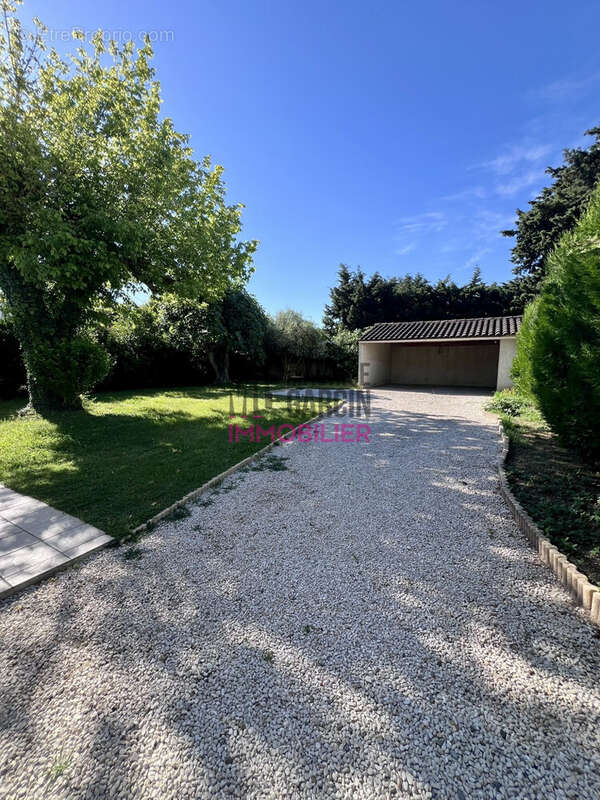 Maison à LE PONTET