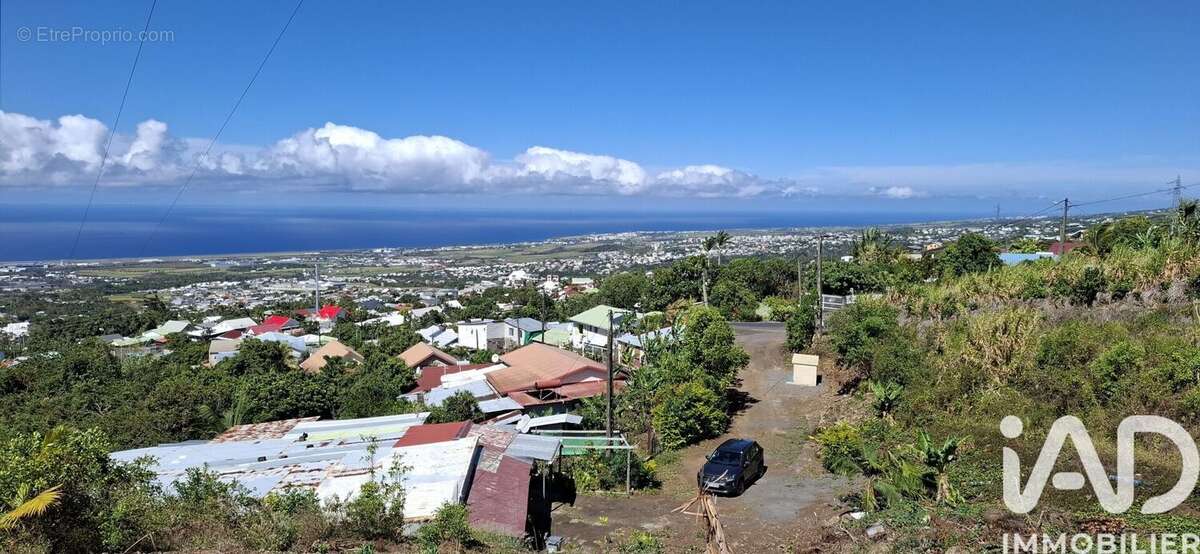 Photo 2 - Terrain à SAINT-DENIS