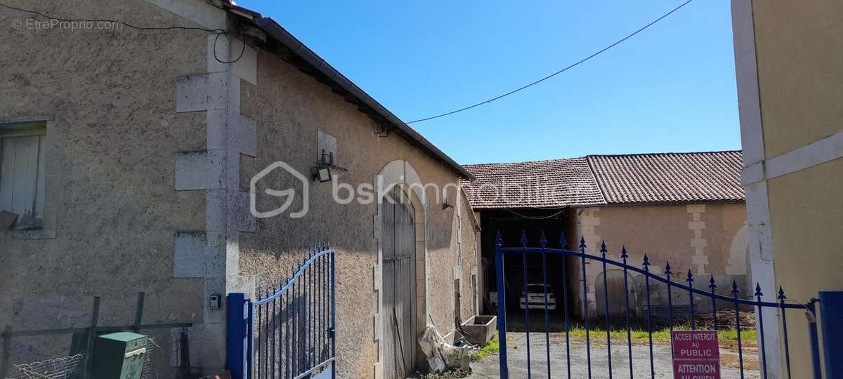 Maison à SIORAC-DE-RIBERAC