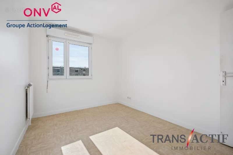 Appartement à SAINT-CYR-L'ECOLE