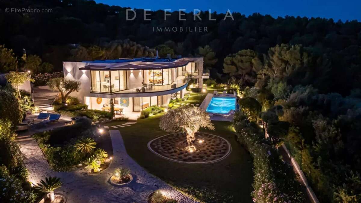 Maison à CAVALAIRE-SUR-MER