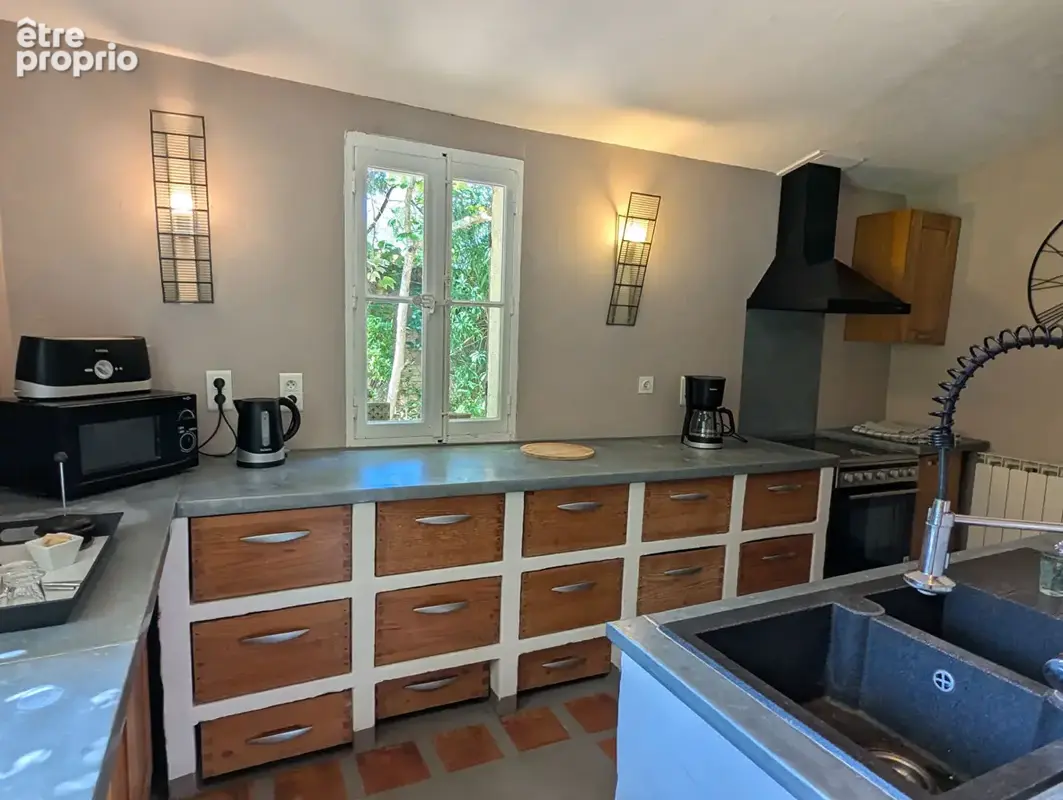VILLECROZE bastide du 19e, 8 pièces, 180 m², 1 ha de terrain, piscine - photo 5