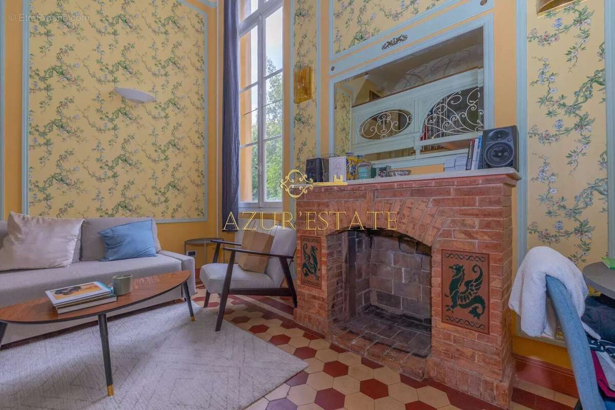 Appartement à BEAUSOLEIL