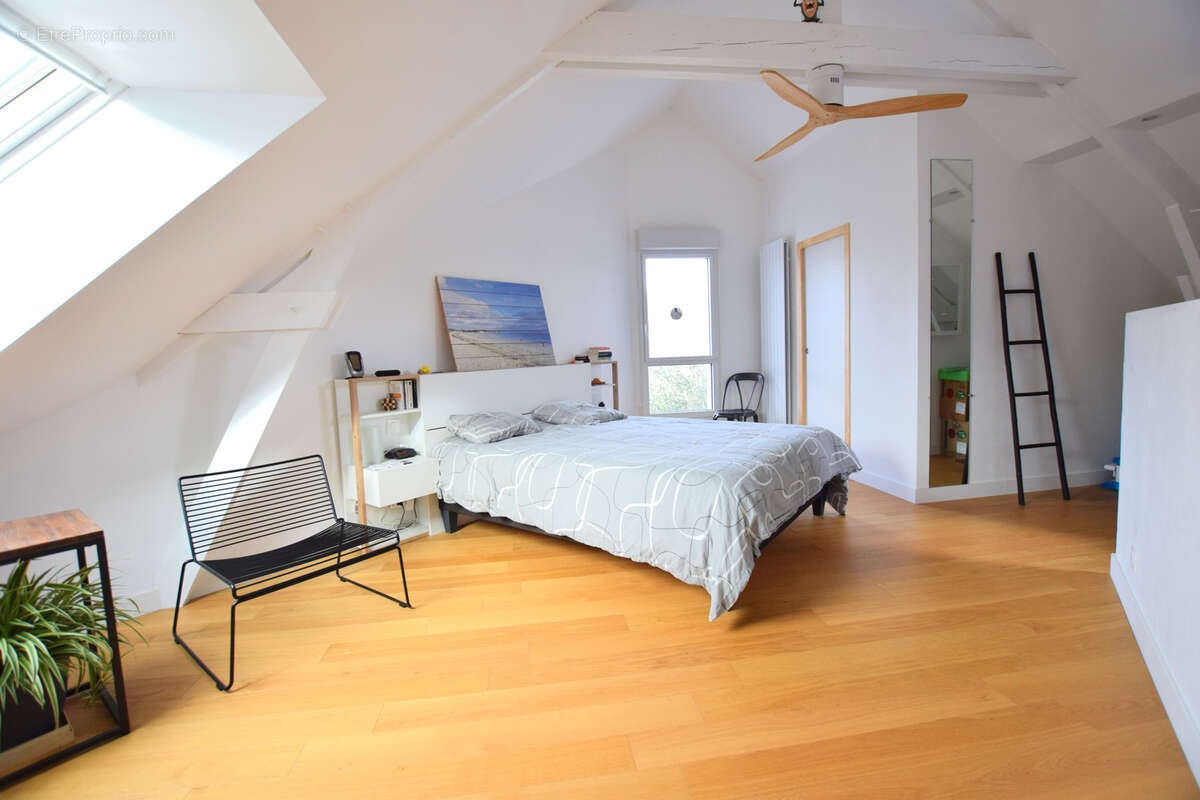 Maison à BRISSAC-QUINCE