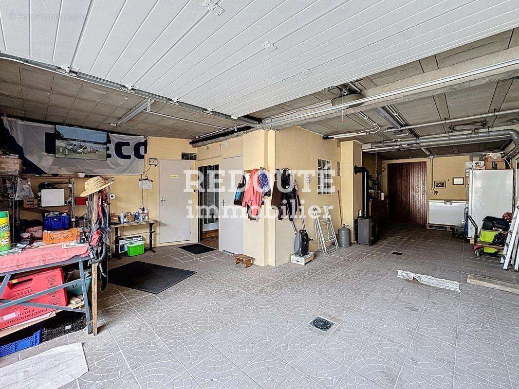 Maison à LA NEUVILLE-AUX-LARRIS