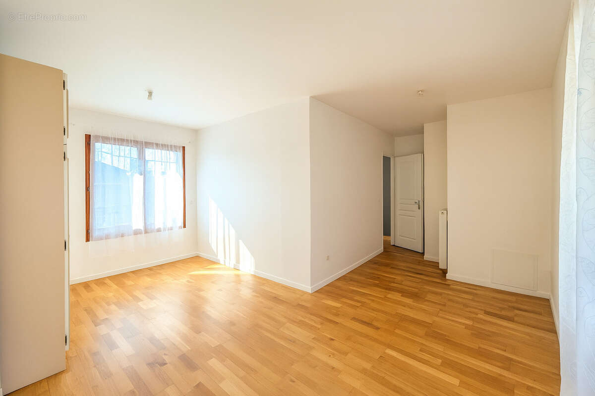 Maison à COMBS-LA-VILLE