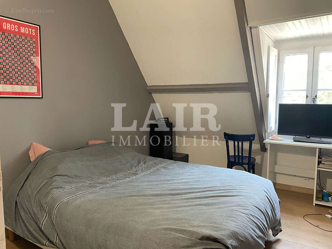 Longère avec une piscine au bout d'un chemin à vendre, réf B15534 - photo 11