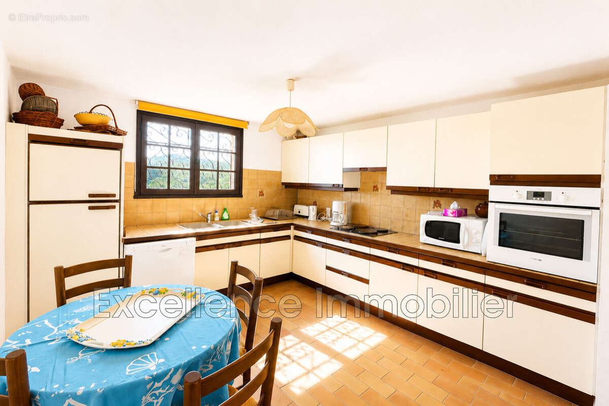 Maison 150 m² à Les Issambres  - photo 6