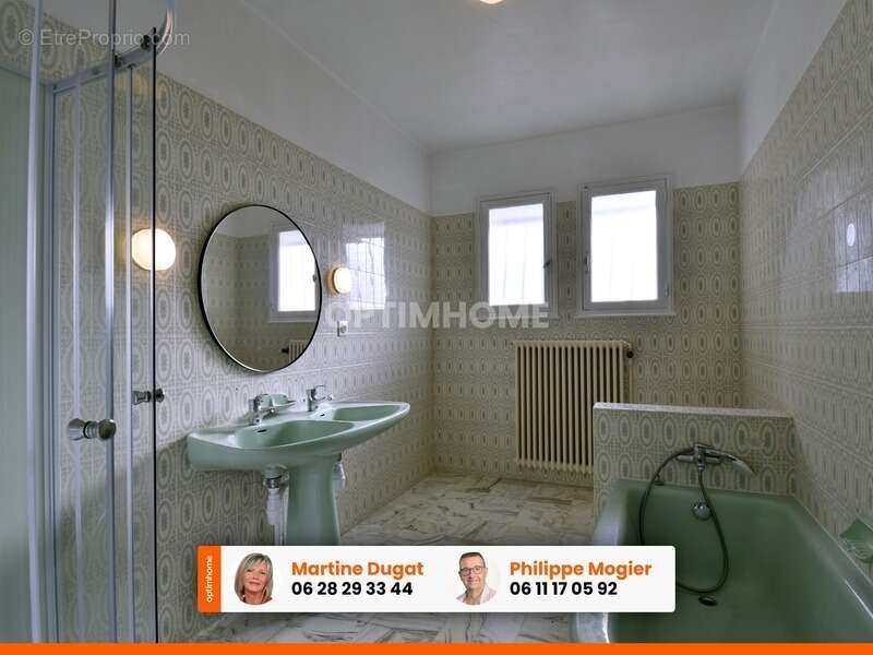 Maison à CREUZIER-LE-VIEUX