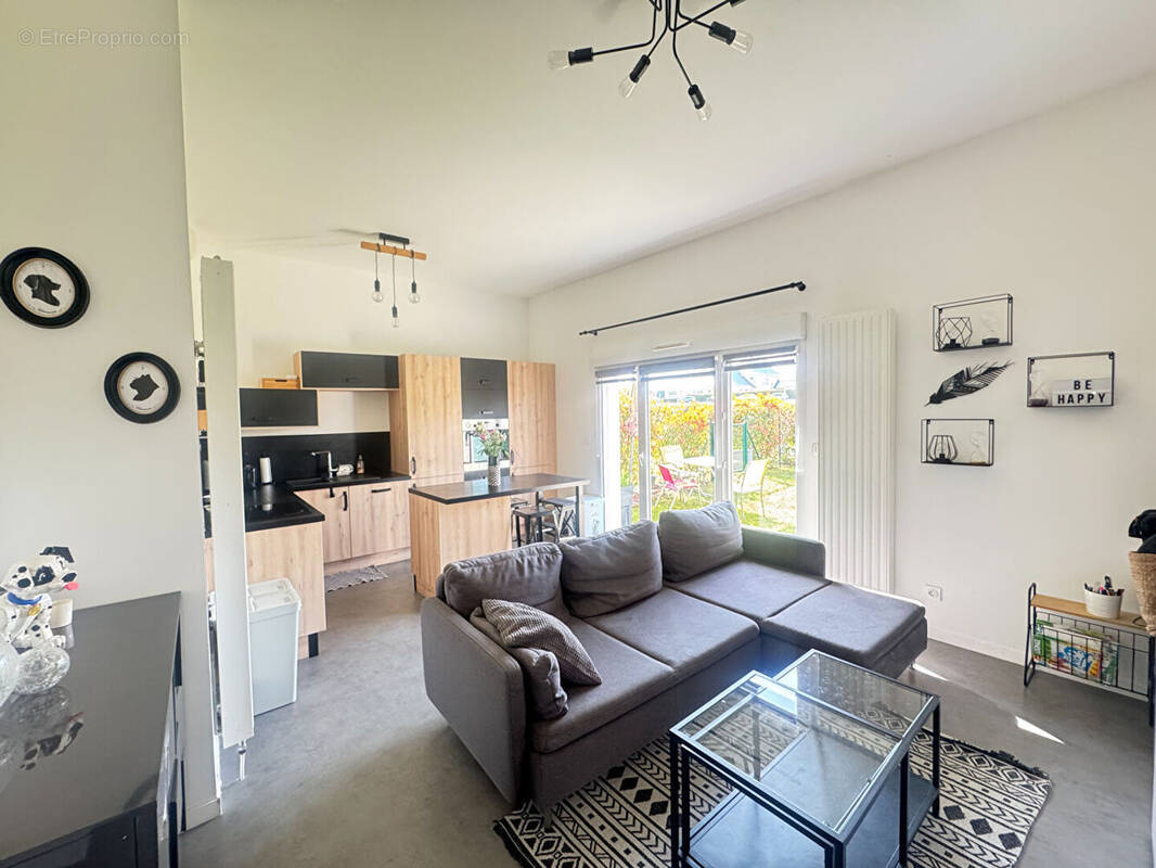 Appartement à MAY-SUR-ORNE