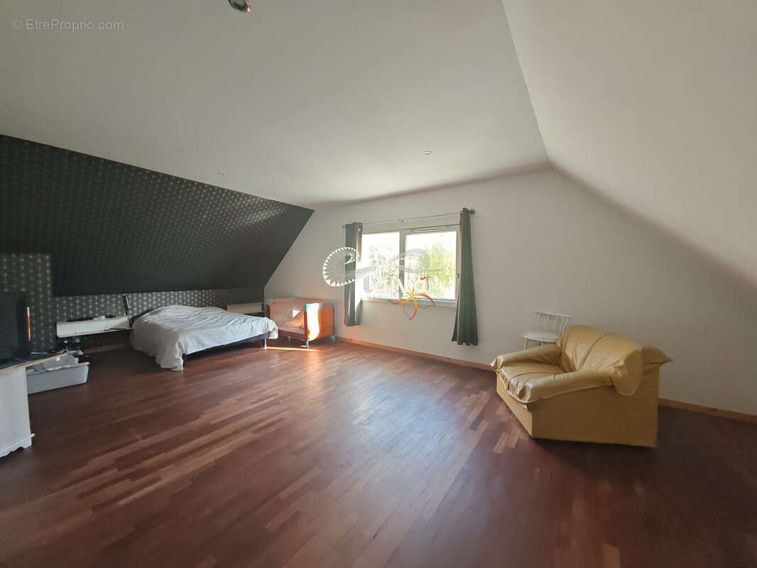Taiva immobilier, maison de caractère à vendre, 4 chambres, grand terrain avec étang, vue dégagée, environnement calme, aucun vis à vis, secteur Dol de Bretagne- Baguer Morvan  - Maison à BAGUER-MORVAN