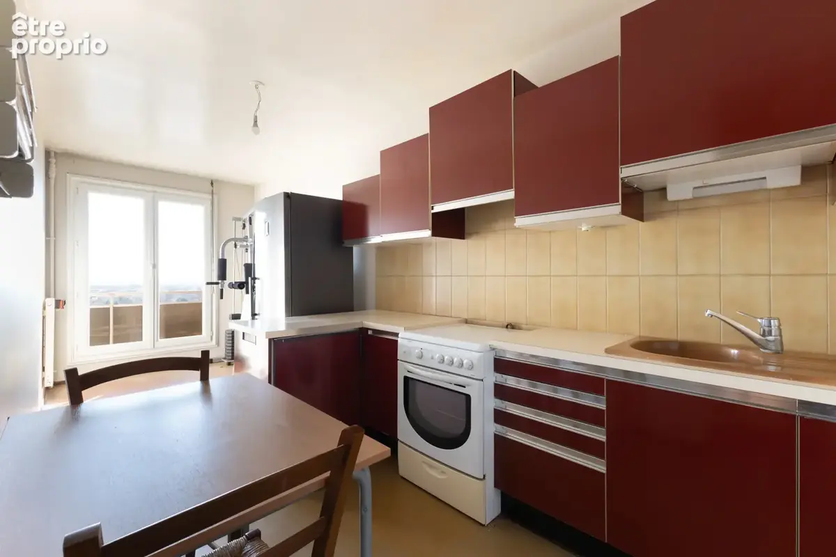 Appartement T3 lumineux avec parking, balcon et vue panoramique   10ᵉ étage - photo 3