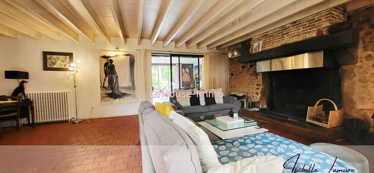 Maison à LES CLOUZEAUX