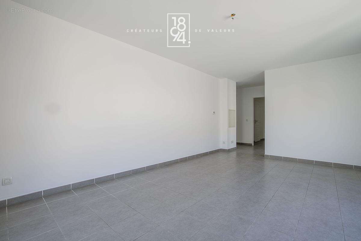 Appartement à MARSEILLE-10E