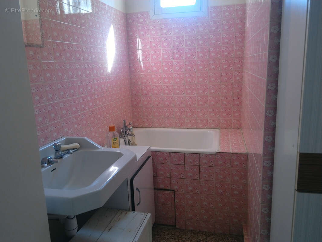 Maison à VENDENESSE-SUR-ARROUX