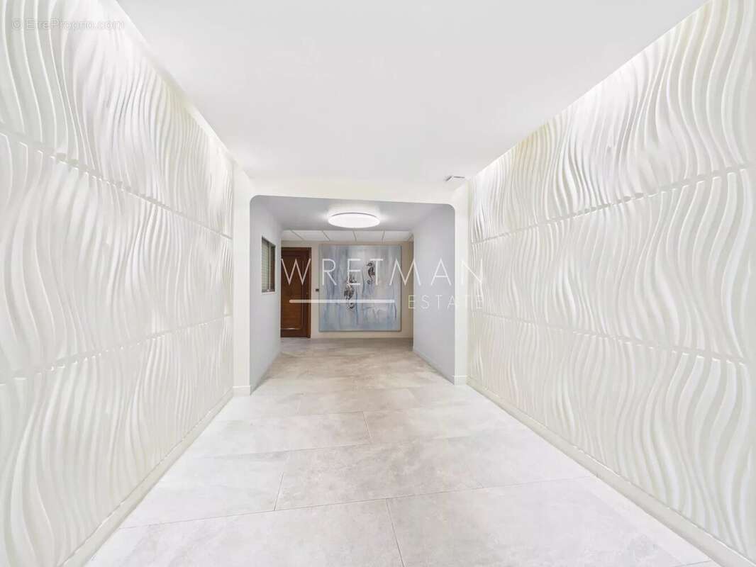 Appartement à VILLENEUVE-LOUBET