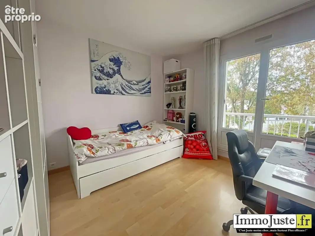 Appartement 97 m² à Magny-Les-Hameaux  - photo 3