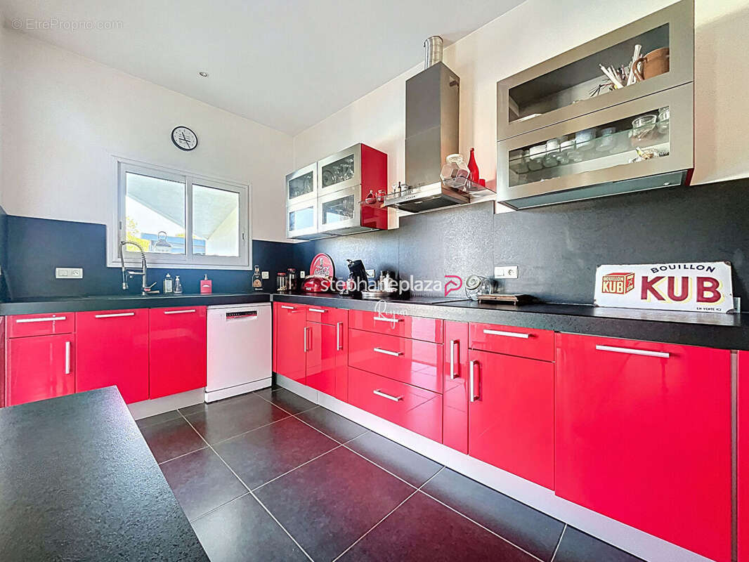 Maison à SAINT-GEORGES-DE-DIDONNE