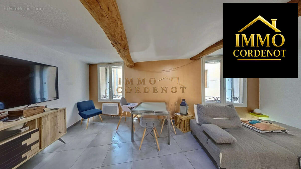 Appartement à FLASSANS-SUR-ISSOLE