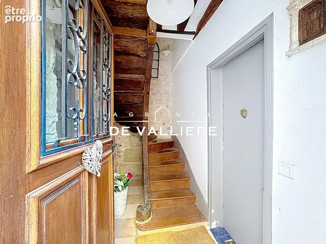 RUEIL-MALMAISON - Centre-ville - Studio 24.19 m2 - photo 6