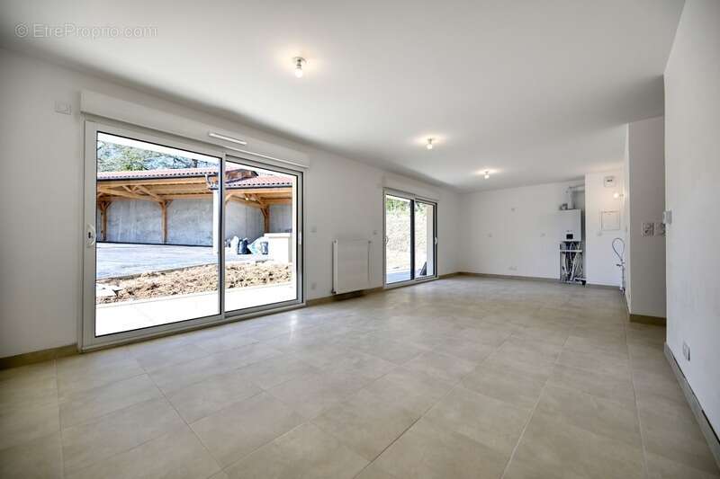 Appartement à VAUGNERAY