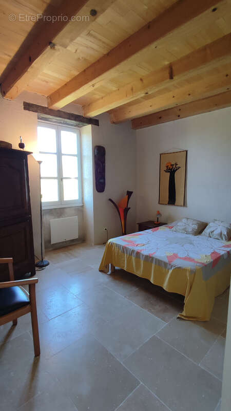 Maison à MONTAIGU-DE-QUERCY