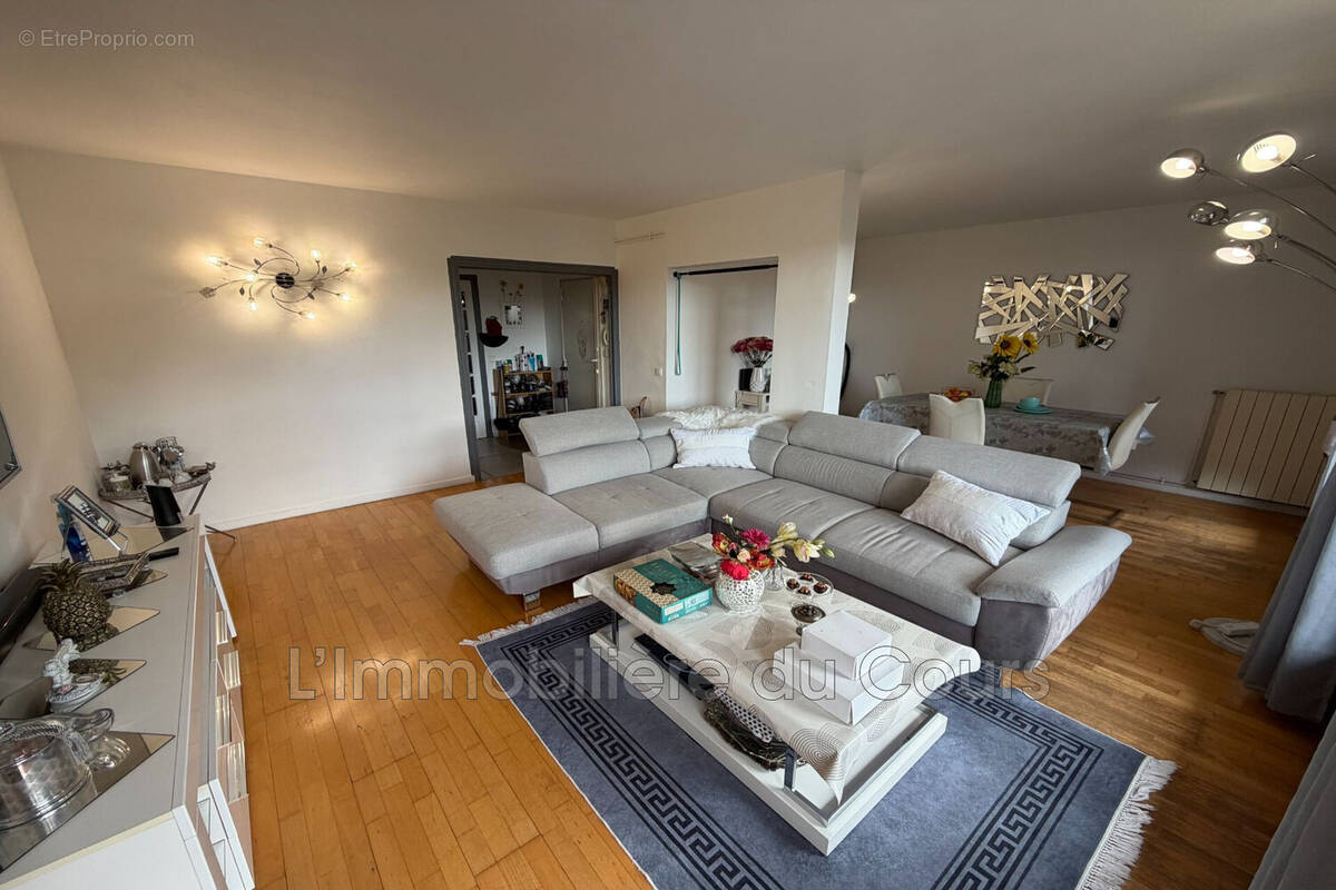 Appartement à MARSEILLE-16E