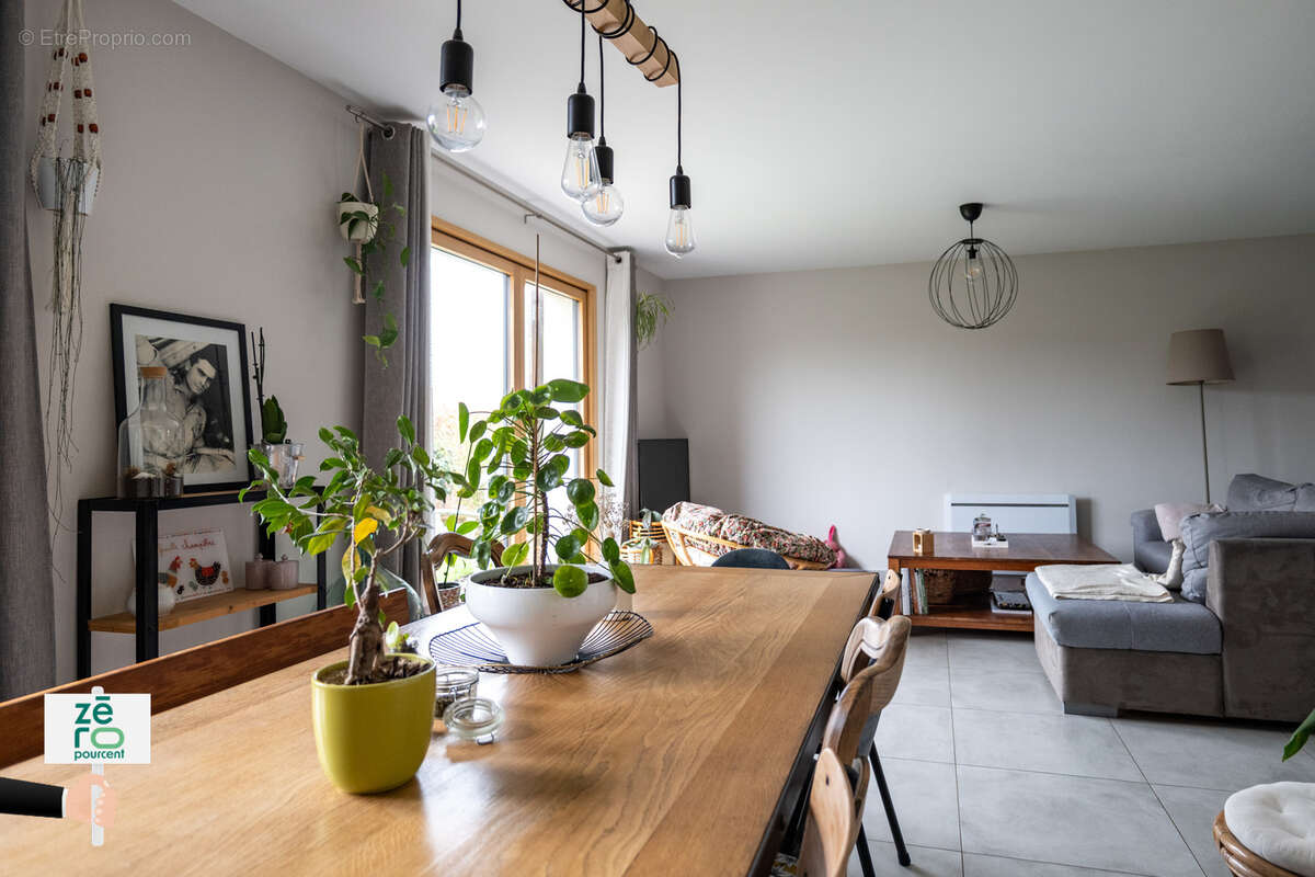 Maison à LES HERBIERS