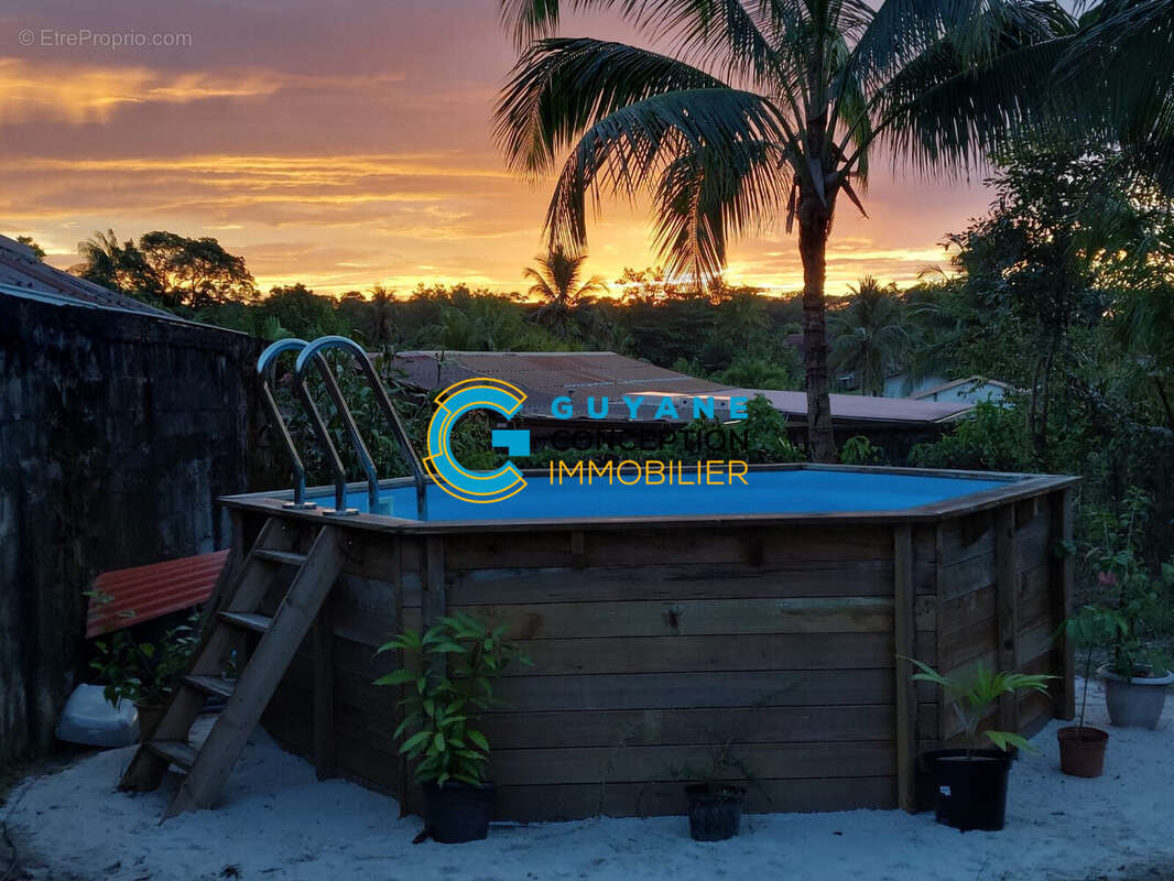 Maison à SAINT-LAURENT-DU-MARONI